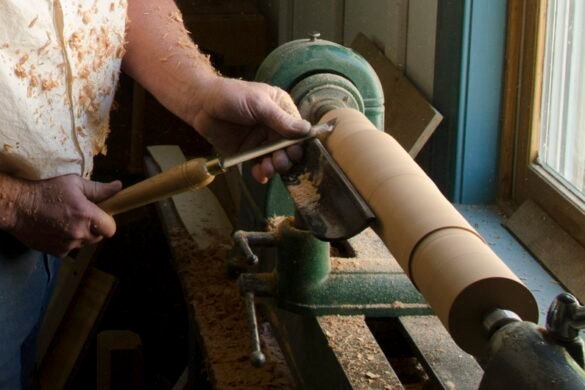 Turning Wood Bowls On Lathe: Master Craft Tips - Lathe God